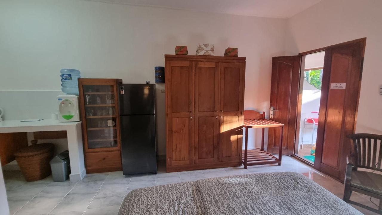 Catra Homestay Beach Apartments تْشانديداسا المظهر الخارجي الصورة