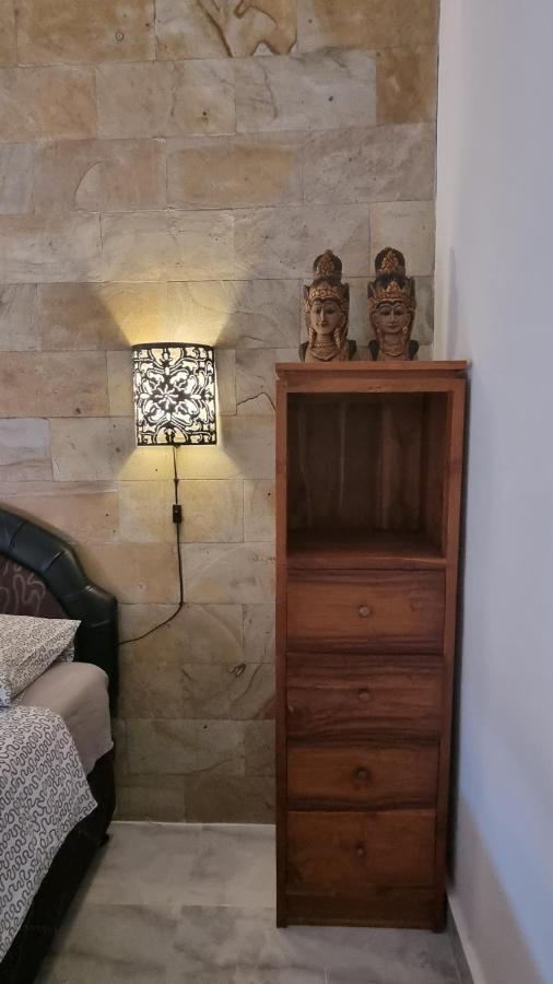 Catra Homestay Beach Apartments تْشانديداسا المظهر الخارجي الصورة
